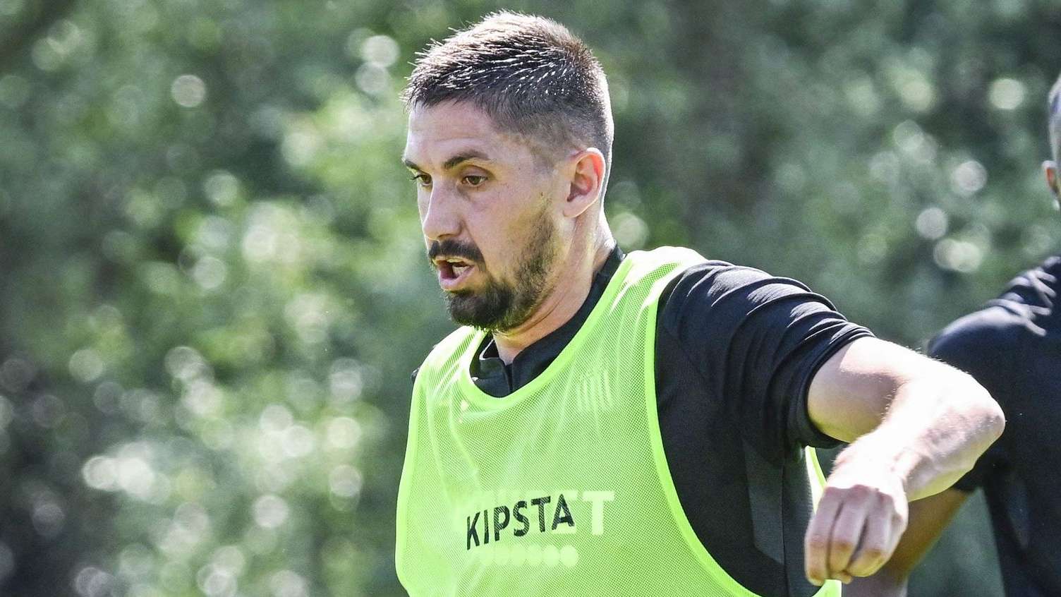 在這樣激烈 在這樣激烈